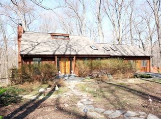 11101 Streamview Ct, Great Falls, VA 22066