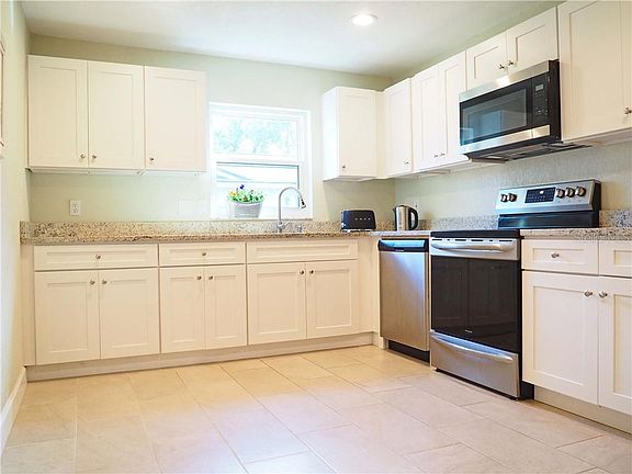 3rd image of 151 Essex Dr