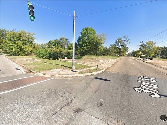 4th image of 2533 3rd St Lot 3