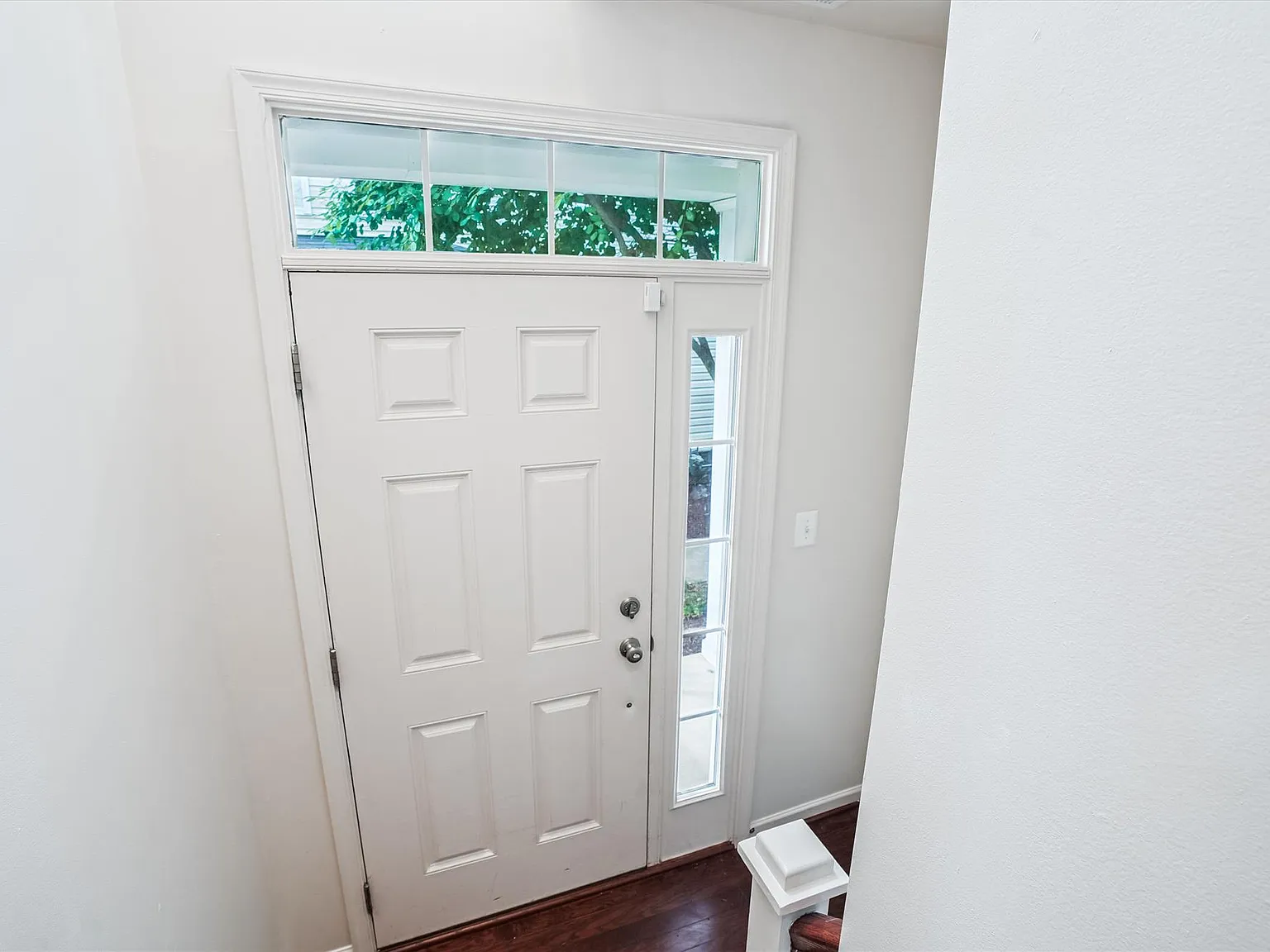 3 bed, 2.5 bath, 1314 sqft, $2,675 — Photo 2