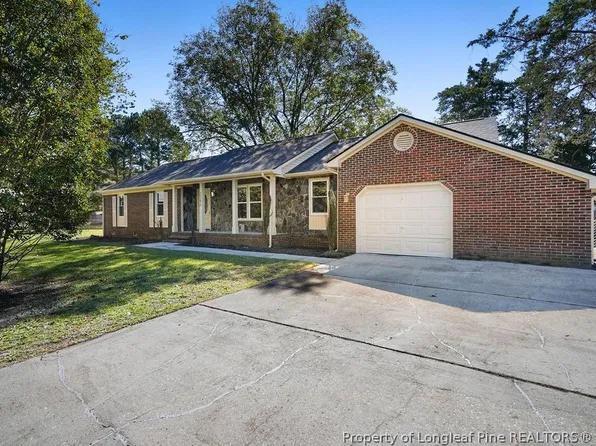 2246 Baywater Dr, Fayetteville, NC 28304