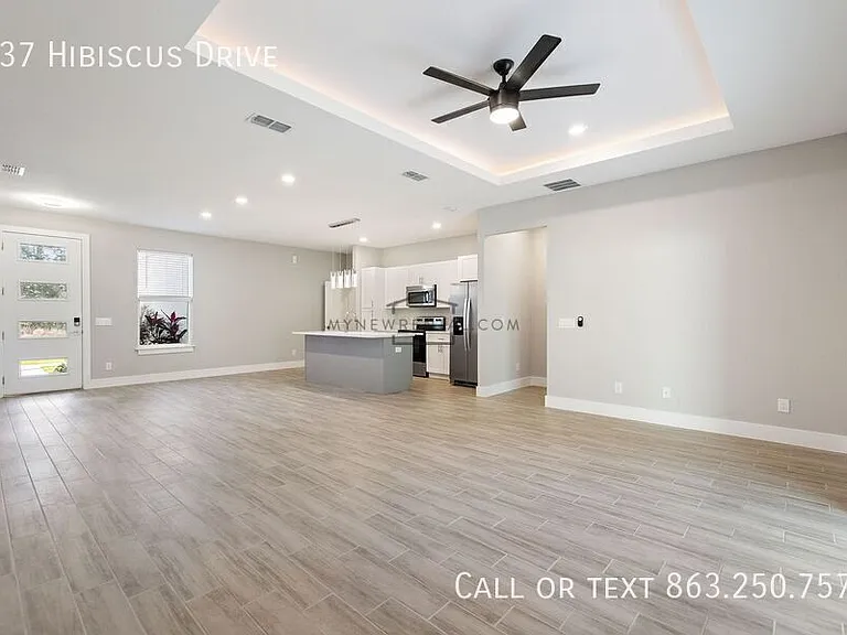 337 Hibiscus Dr — Photo 13