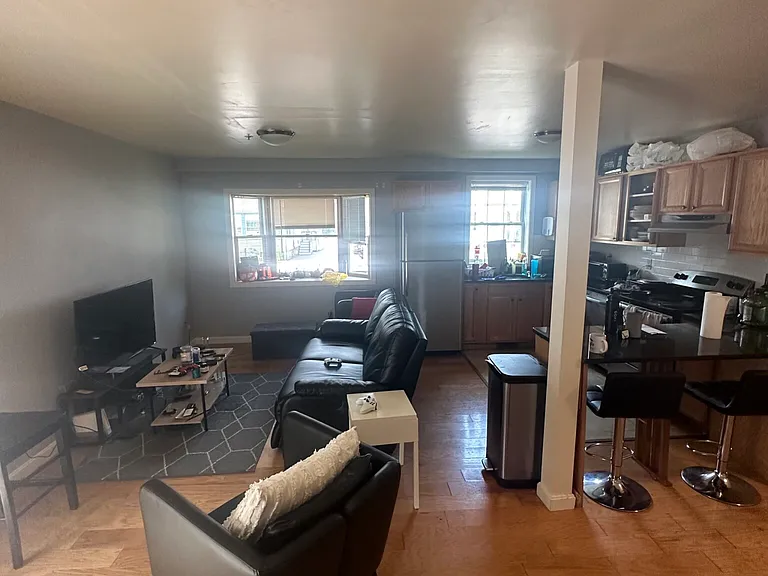 36 Raymond St #1 — Photo 14