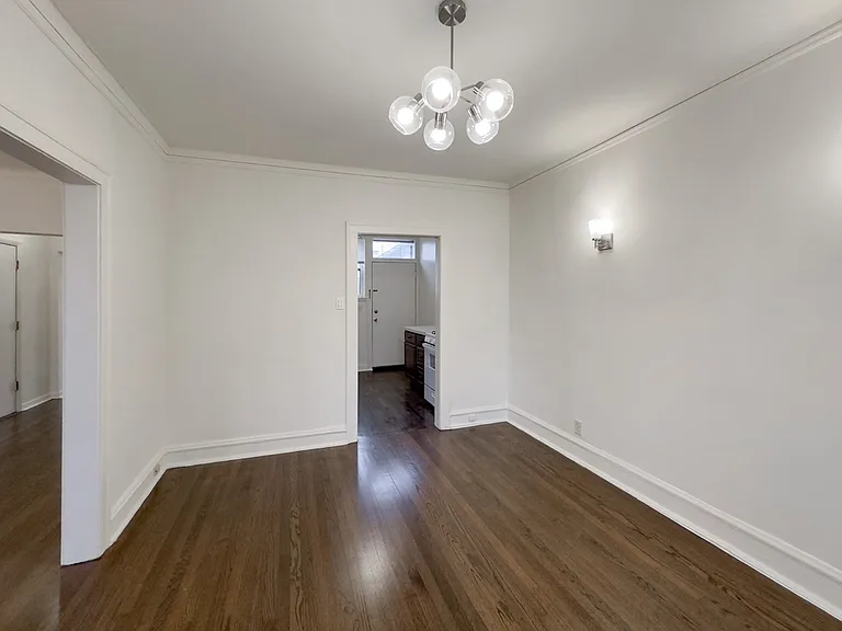 2633 W Ainslie St #4 — Photo 20