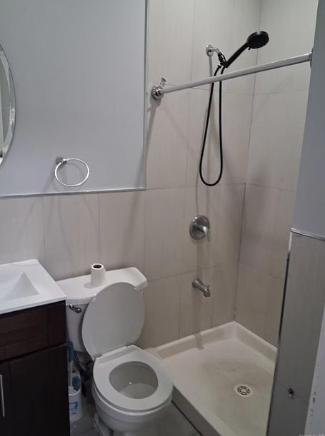 1st image of 21483 Jamaica Ave
