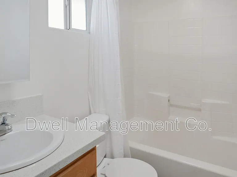 2230 Main St — Photo 12