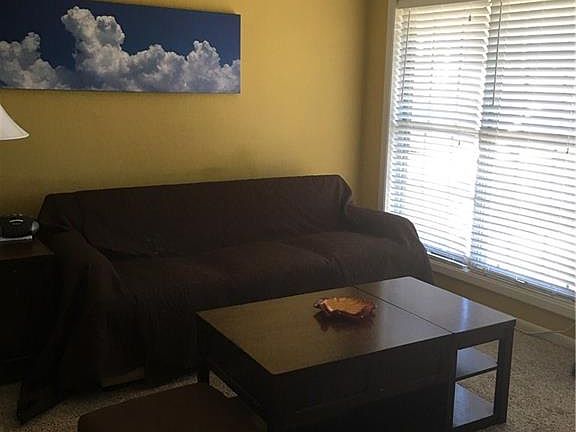 3rd image of 1141 Crest Cir NE