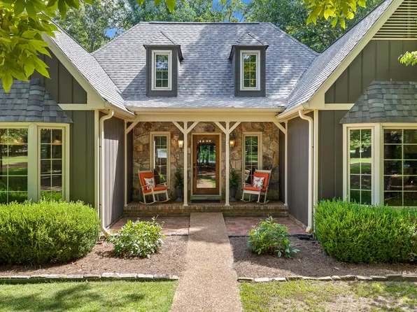 2452 Wood Sorrell Ln, Signal Mountain, TN 37377