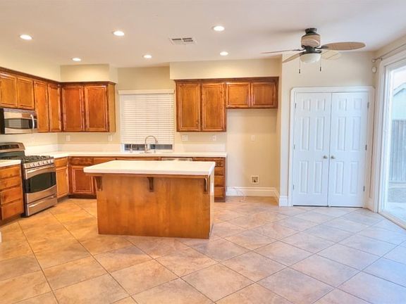 5th image of 2683 Dorset Ln