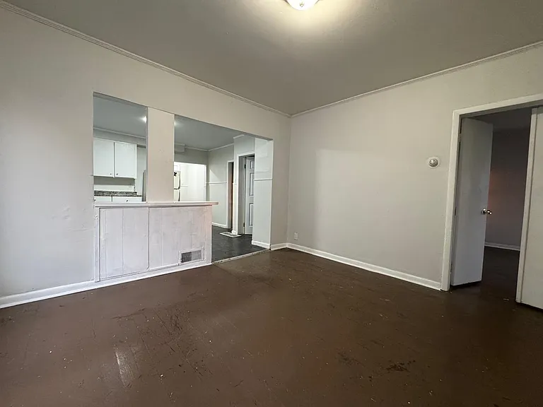 57-1A Lounsbury St #1 — Photo 1