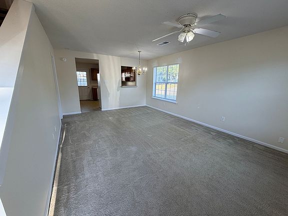 3rd image of 360 Brookfield Rd