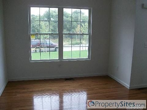 4th image of 4 Danamarie Ln