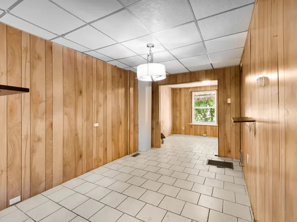 6225 N Silk St, Allentown, PA 18102