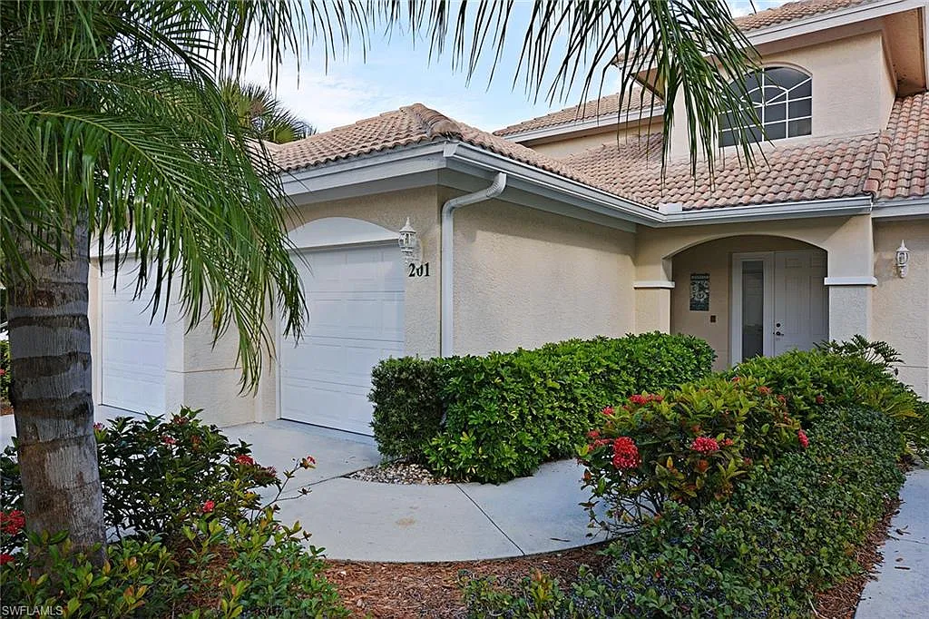 3 bed, 2.5 bath, 1887 sqft, $7,500 — Photo 1