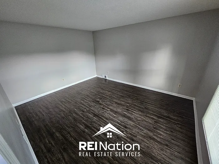 5 bed, 3.0 bath, 2603 sqft, $2,195 — Photo 2