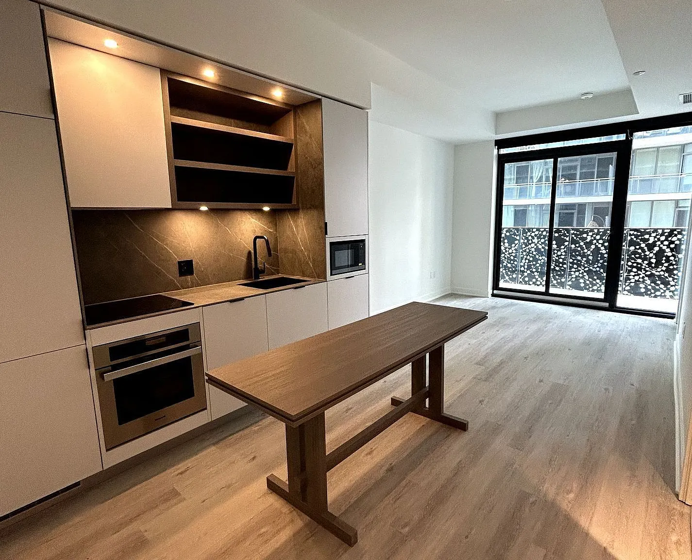 55C Bloor Yorkville Residences — Photo 3