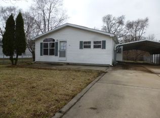 1407 Winifred St, Joliet, IL 60436