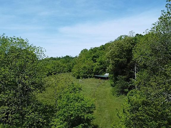 3rd image of Sugar Run Rd