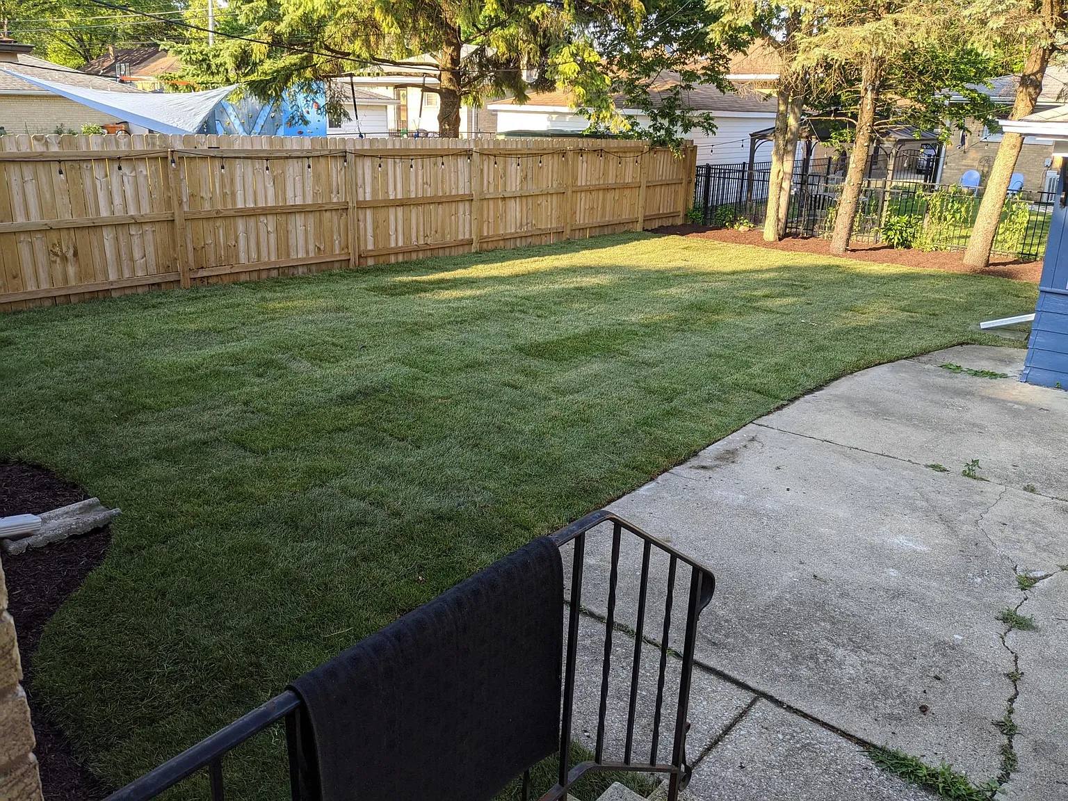 4 bed, 2.5 bath, 2300 sqft, $3,800 — Photo 2
