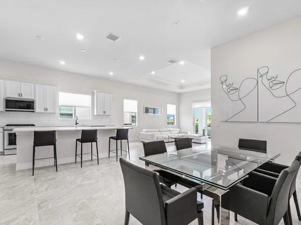 12325 Frontline Lane, Palm Beach Gardens, FL 33412
