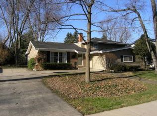 318 S Fairfield Ave, Lombard, IL