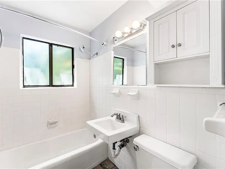 870 Glendale Ter NE #7 — Photo 16