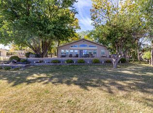 2962 W Lakeside Rd, Jamestown, ND 58401