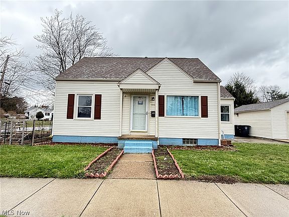 2nd image of 1068 Easton Dr