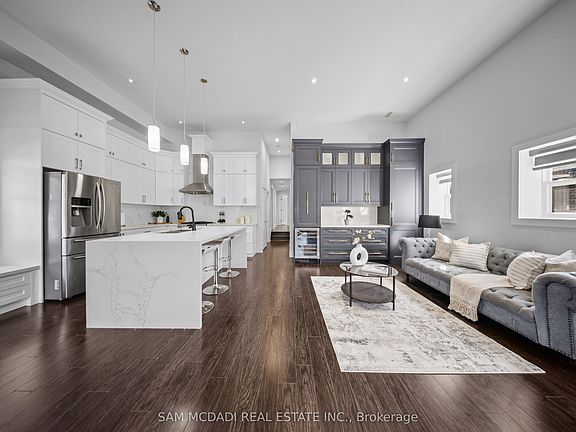 3rd image of 30 Maple Ave N