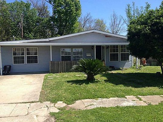 1st image of 1225 Wiegand Dr