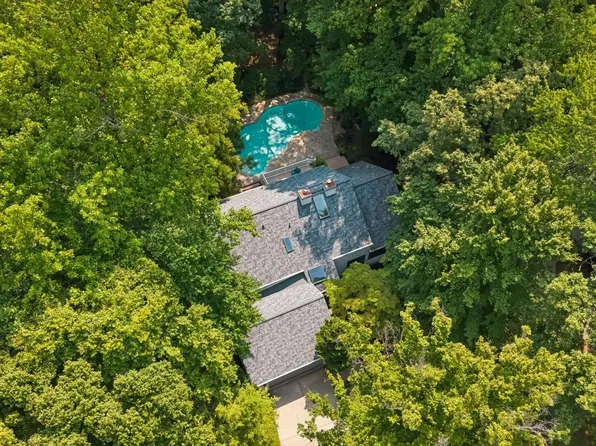 6147 Llanfair Dr, Columbia, MD 21044