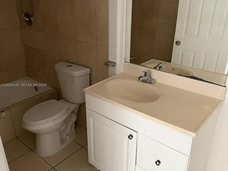 1301 NE Miami Gardens Dr #702W — Photo 11