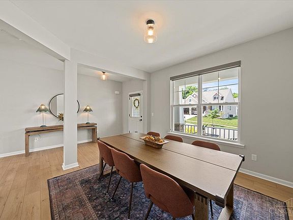 5th image of 5186 Center View Dr