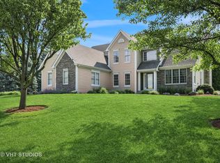 9310 Nicklaus Ln, Crystal Lake, IL 60014