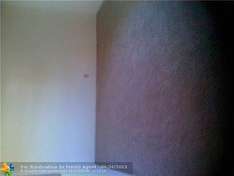 5th image of 4141 SW 53rd Ave