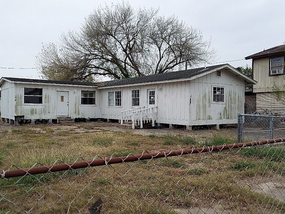 3rd image of 122 E Primrose Ave