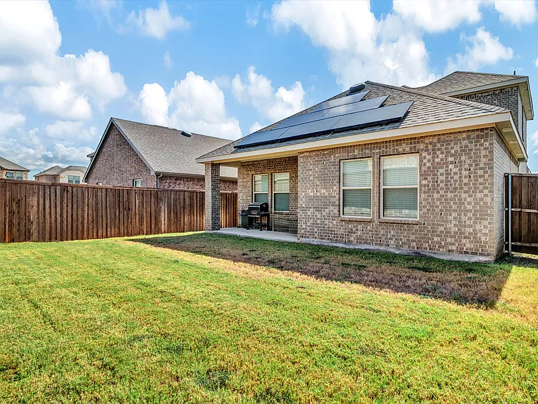 3233 Grimaldo Dr — Photo 8