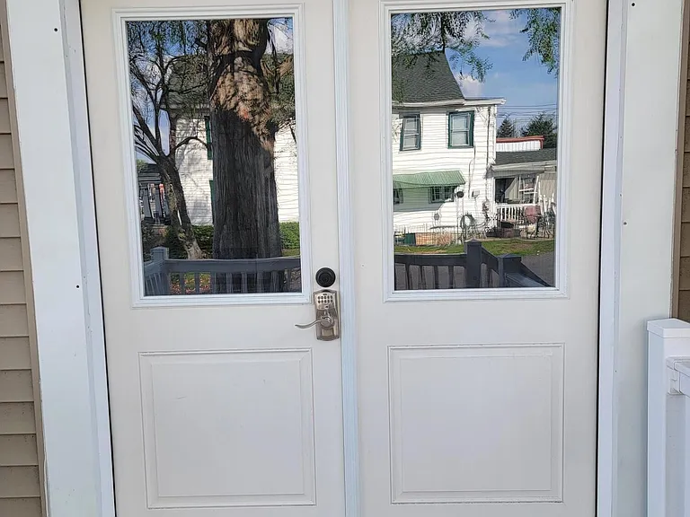 1845 N Susquehanna Trl #D — Photo 1