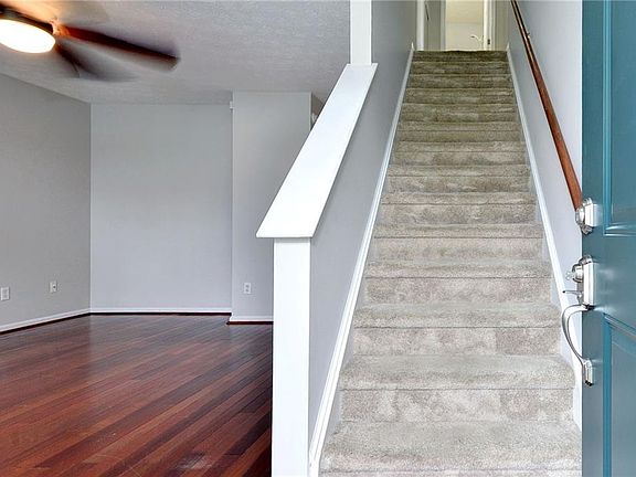 5th image of 115 Sheppard Dr