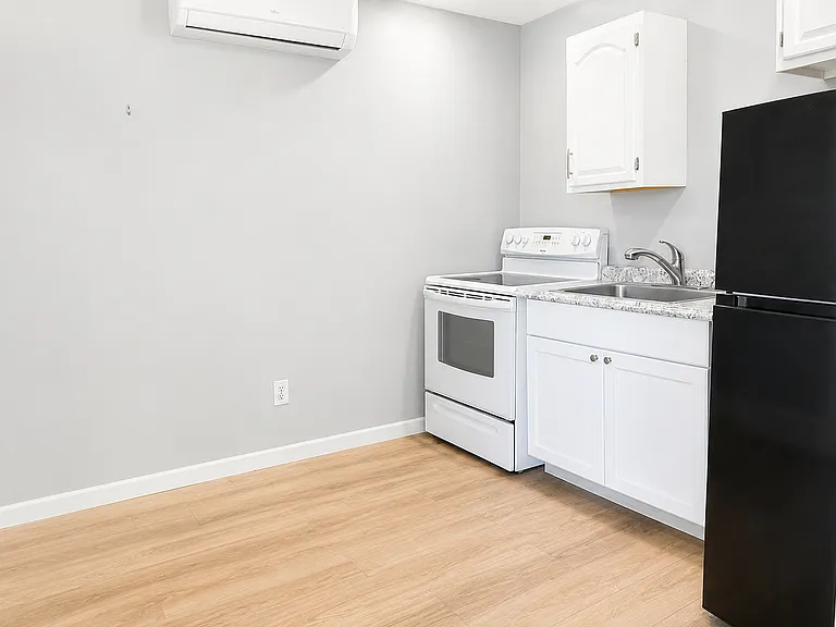13036 Fletcher Ave #B — Photo 6