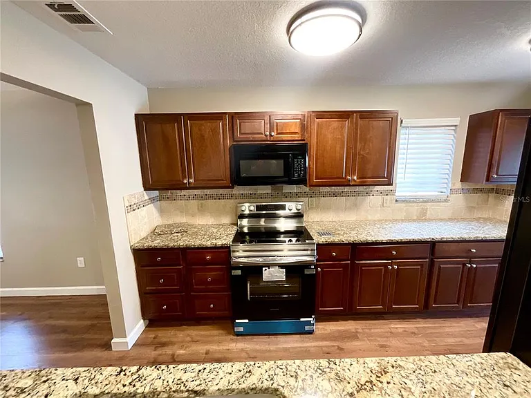 2468 Gulfbreeze Cir — Photo 5