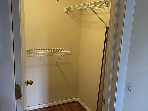 4th image of 1600 Park Cir APT 603