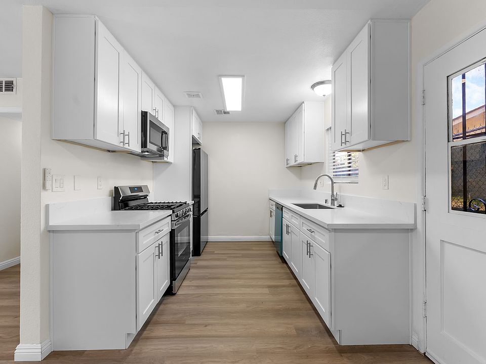1st image of 243 Sonora Dr APT 3