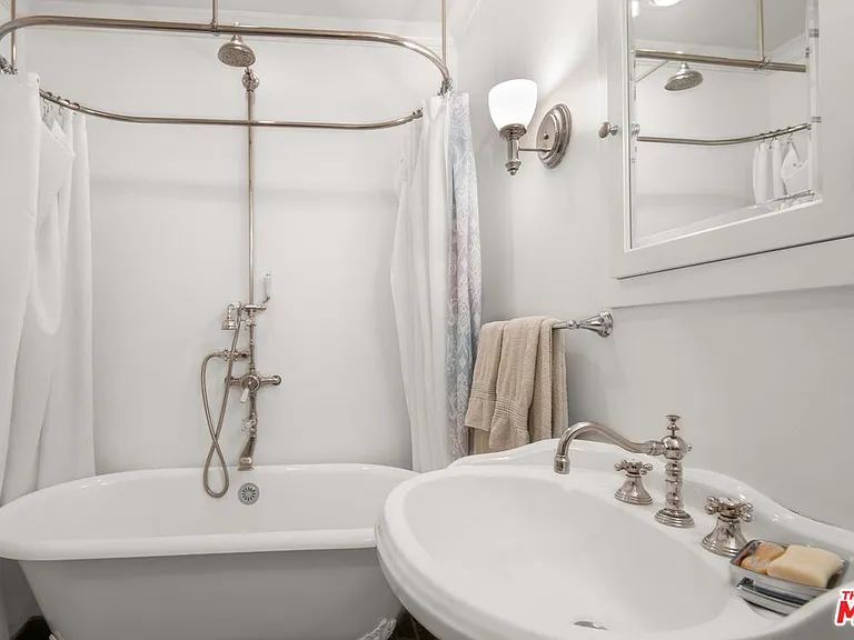 13415 Java Dr — Photo 21