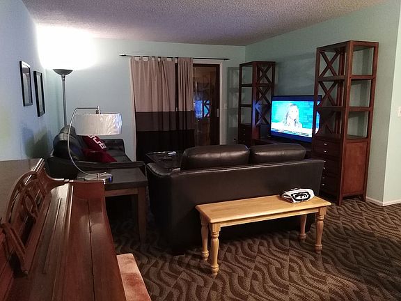 3rd image of 56 Liberty Ct #1306