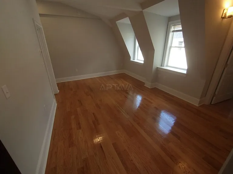 101 Morse St #302 — Photo 9