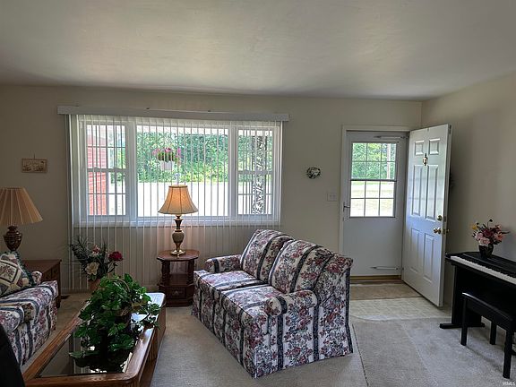 3rd image of 1515 N County Road 500 W