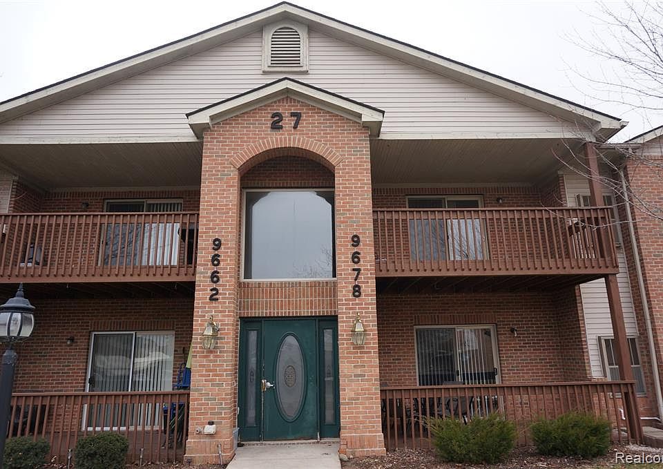 1st image of 9662 Sawgrass Ct