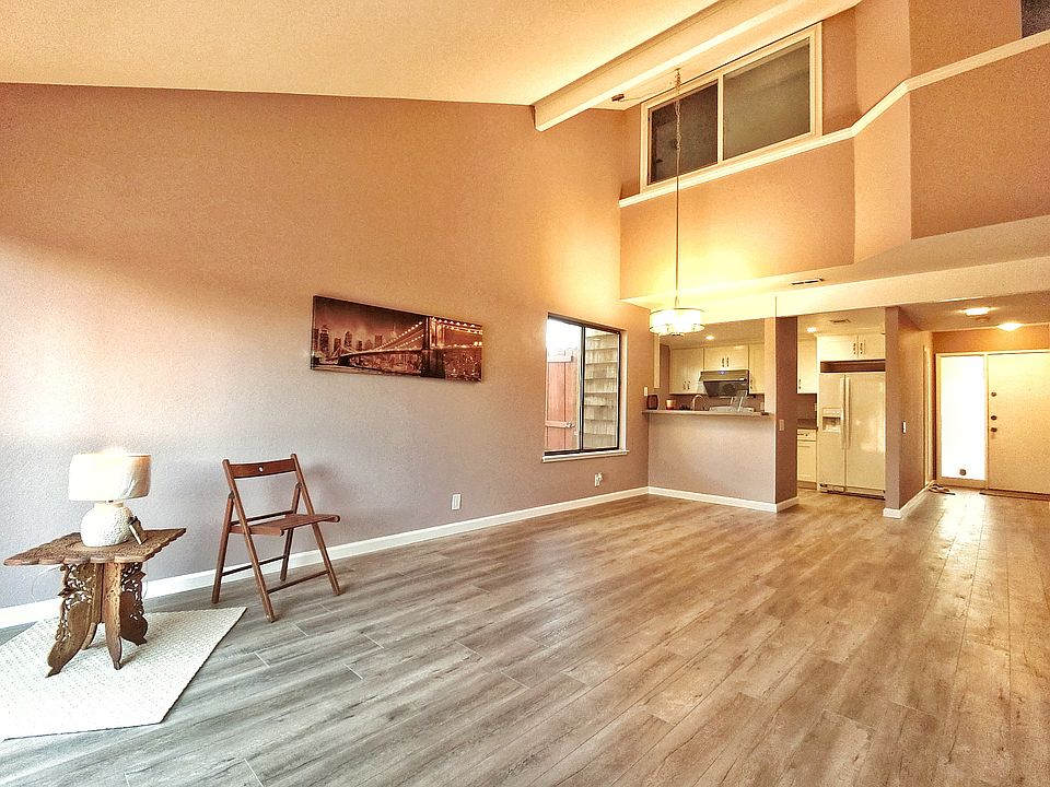 1st image of 4219 Tiburon Dr
