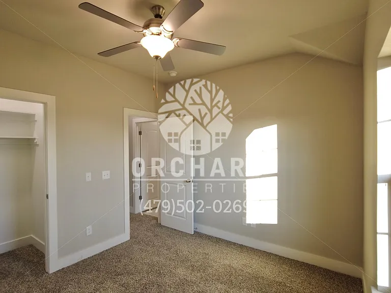 818 Hickory Meadows Ave — Photo 11
